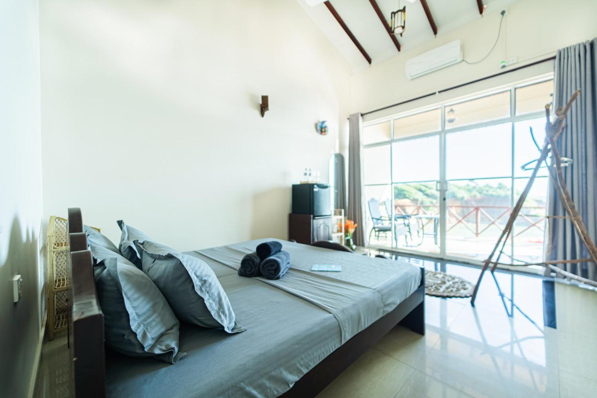 We Are Surfers Hotel Weligama Luaran gambar