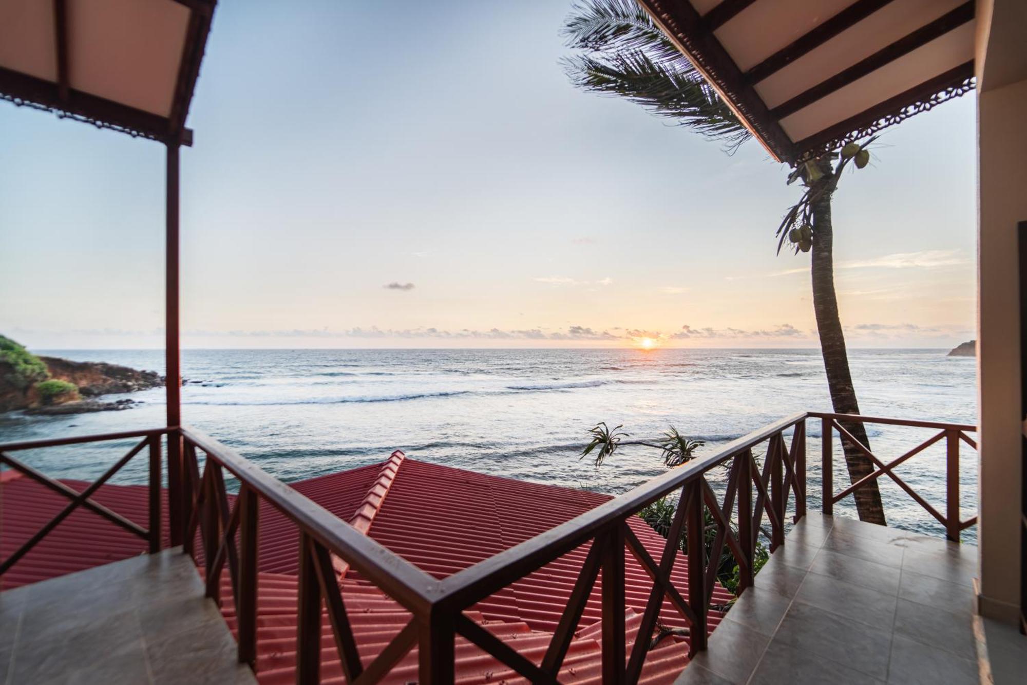 We Are Surfers Hotel Weligama Luaran gambar