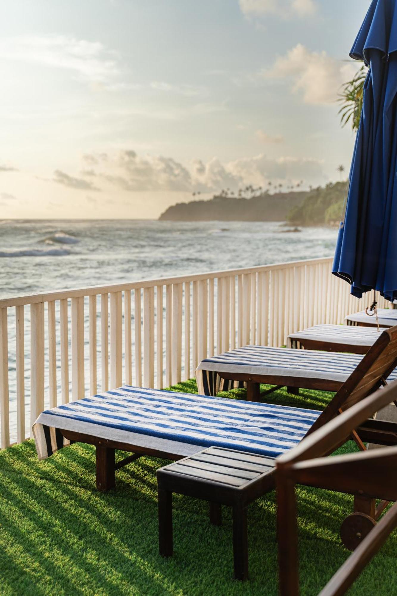 We Are Surfers Hotel Weligama Luaran gambar